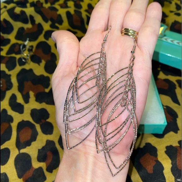 Silver Earring Set. - Picture 4 of 8